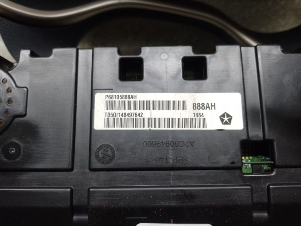 68105888AC | Панель приладів JEEP CHEROKEE 14- - Фото 3