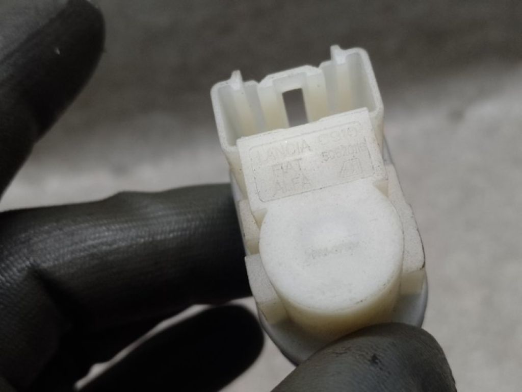 56038958AA | Датчик положения педали тормоза JEEP CHEROKEE 14- - Фото 3