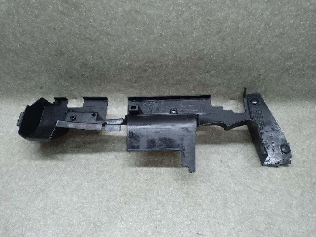 68207947AA | Дефлектор радіатора лів. JEEP CHEROKEE 14-