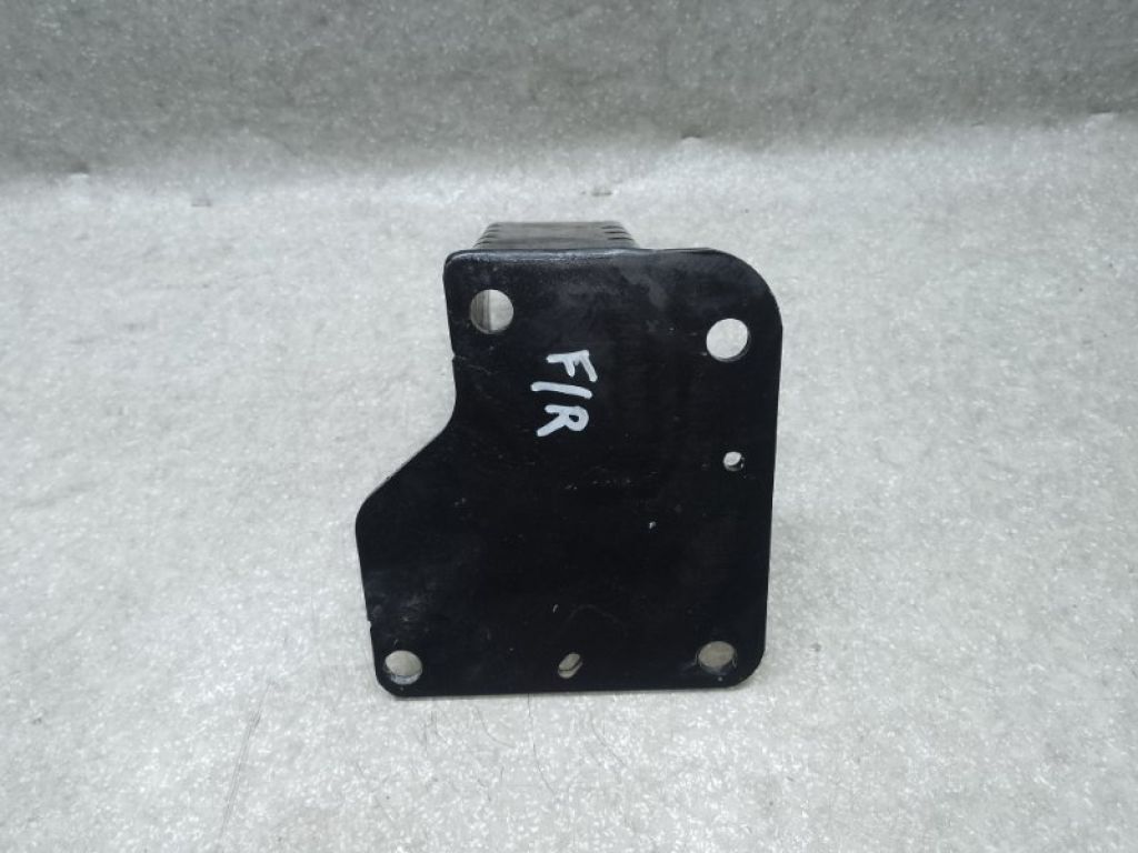 68096086AB | Кронштейн переднього бампера прав. JEEP CHEROKEE 14- - Фото 2