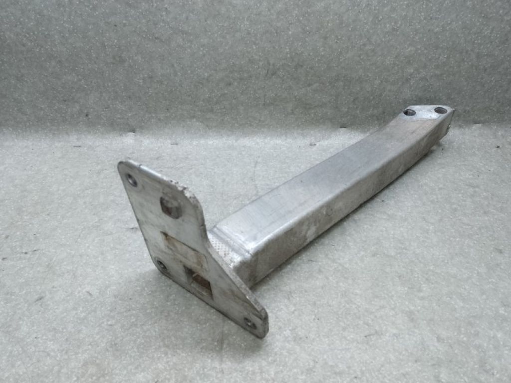 68143954AB | Кронштейн усилителя переднего бампера прав. JEEP CHEROKEE 14- - Фото 2