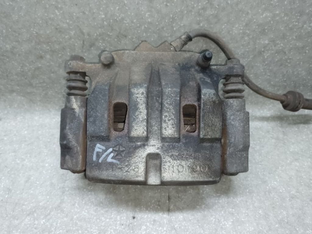 68212011AA | Суппорт тормозной передн. лев. JEEP CHEROKEE 14- - Фото 2