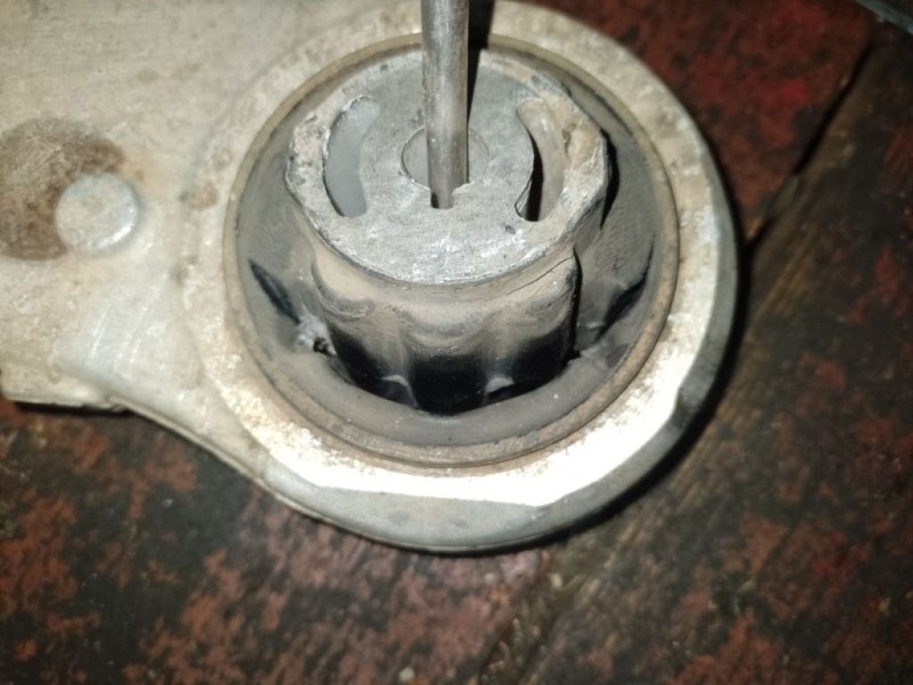 4877838AD | Важіль передньої підвіски нижній прав. JEEP CHEROKEE 14- - Фото 3