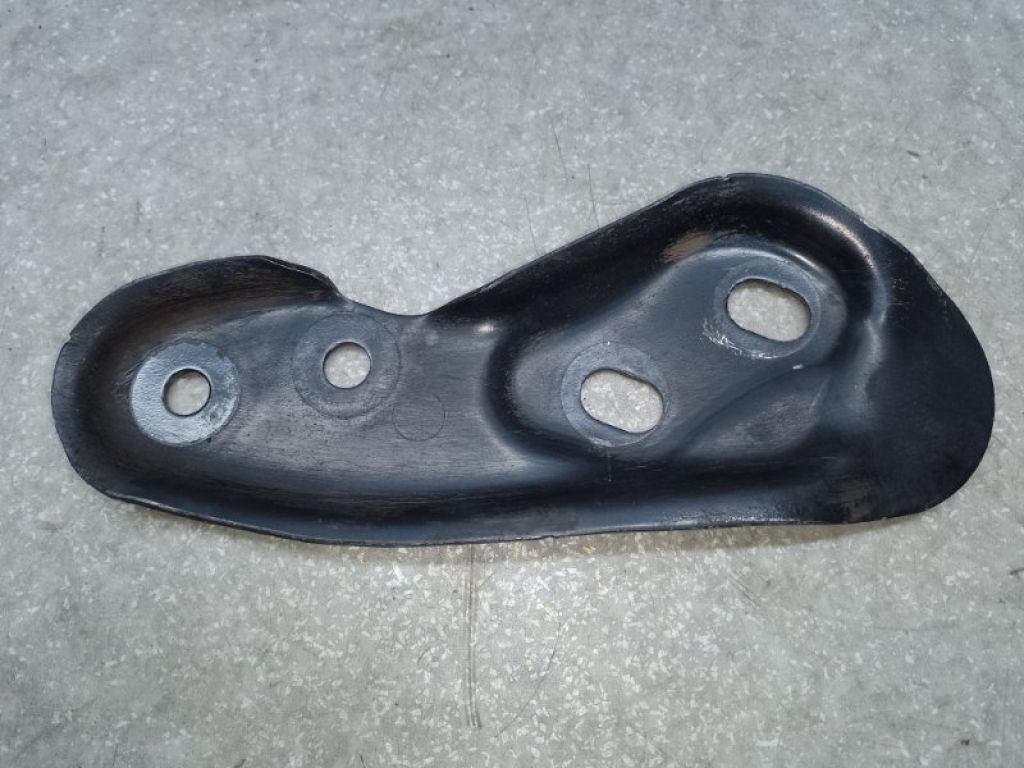 4877366AB | Крепление балки подвески передн. прав. JEEP CHEROKEE 14-