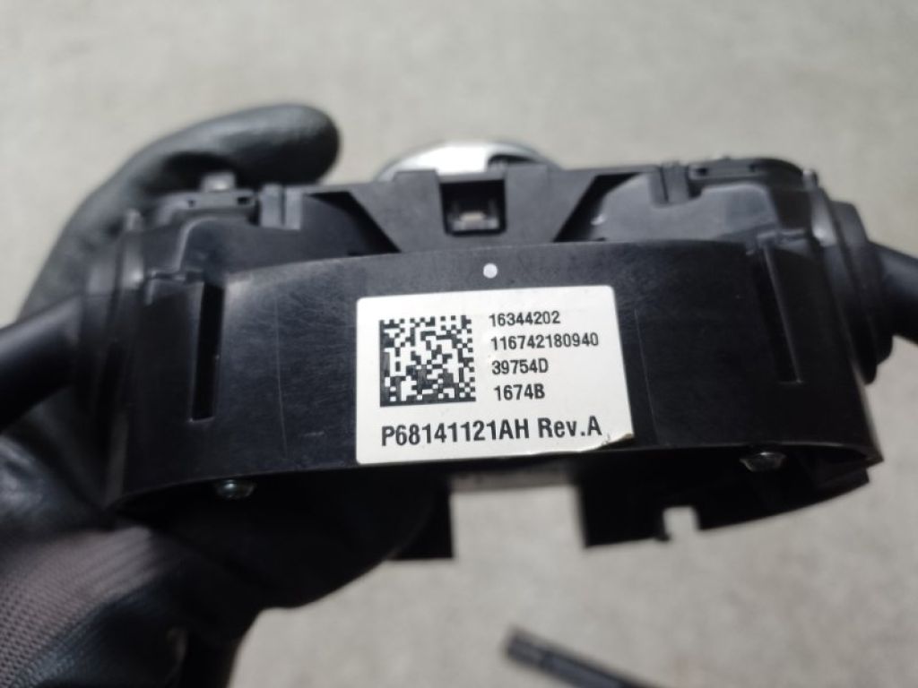 68141121AF | Підрульовий перемикач прав. JEEP CHEROKEE 14- - Фото 4