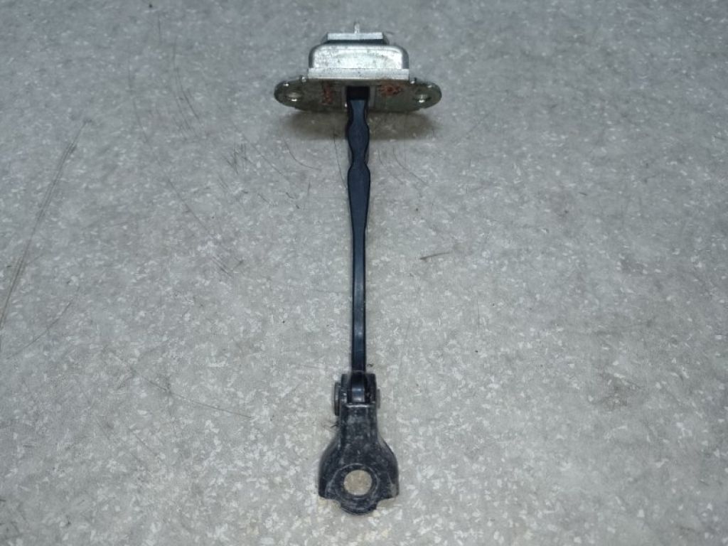 82430-1BA0A | Обмежувач дверей задн. прав. INFINITI EX35(37) 07-12