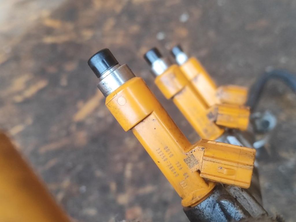 23209-28060 | Форсунка паливна TOYOTA CAMRY 40 06-11 - Фото 4