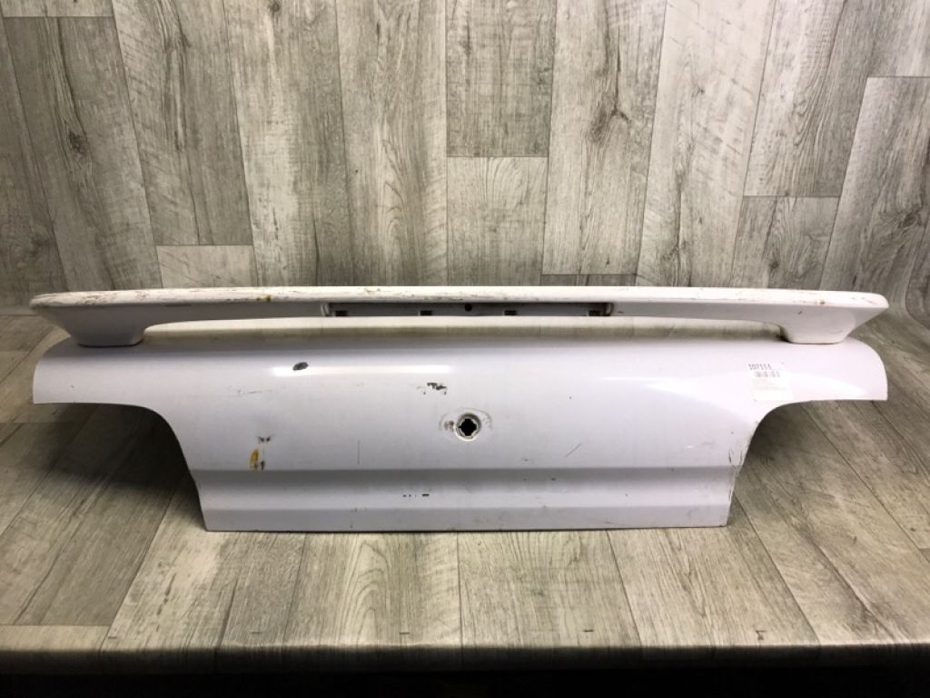 84300-1E735 | Крышка багажника NISSAN BLUEBIRD 91-97 - Фото 6