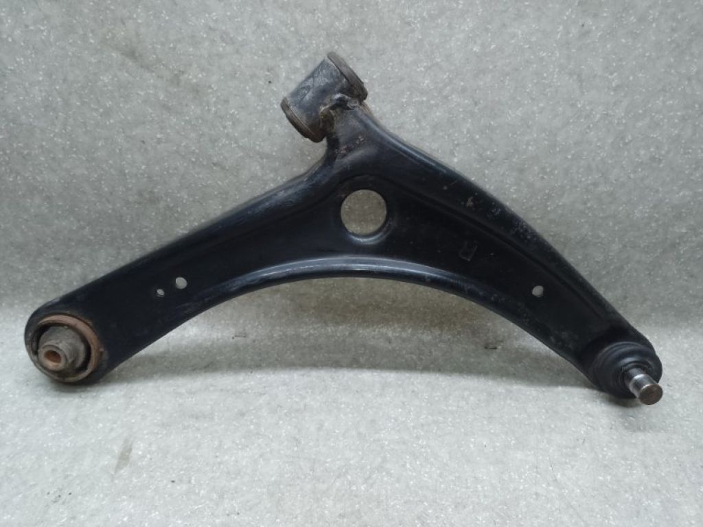 4013A430 | Рычаг передней подвески нижний прав. MITSUBISHI ASX / OUTLANDER SPORT 10-21