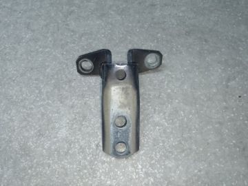 Петля двері верхня передн. лів. MITSUBISHI ASX / OUTLANDER SPORT 10-21