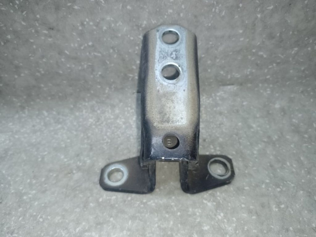 5702A064 | Петля двері верхня передн. лів. MITSUBISHI ASX / OUTLANDER SPORT 10-21 - Фото 3