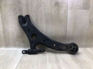 Рычаг передней подвески нижний лев. TOYOTA CAMRY 40 06-11