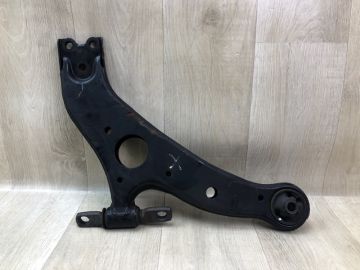 Рычаг передней подвески нижний лев. TOYOTA CAMRY 40 06-11