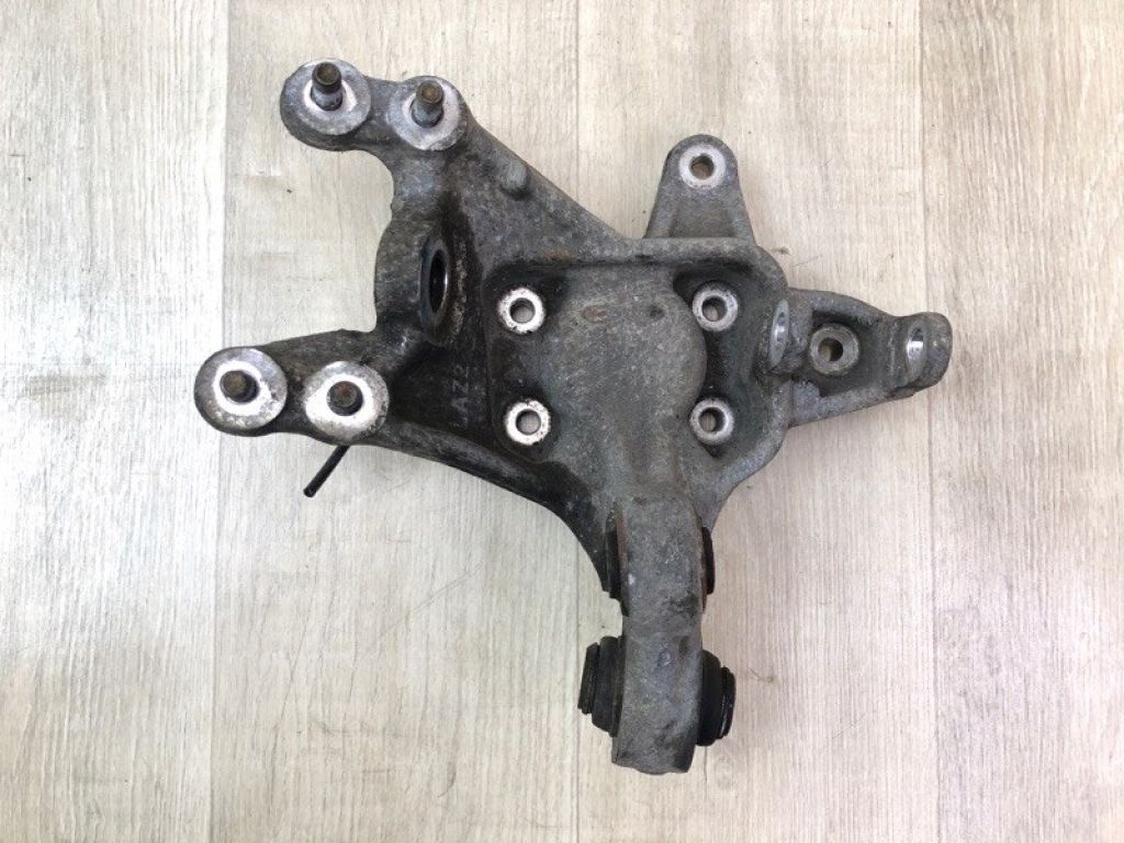 527203Q010 | Цапфа задн. прав. HYUNDAI SONATA YF 10-14