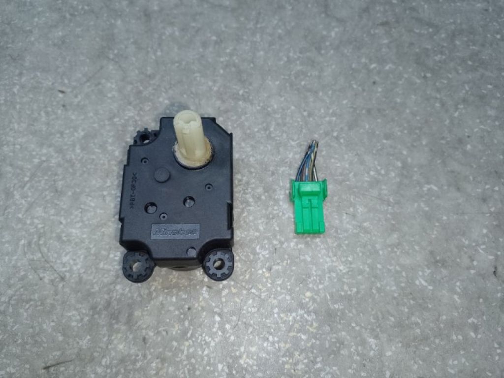 7820A080 | Моторчик заслонки печки MITSUBISHI ASX / OUTLANDER SPORT 10-21