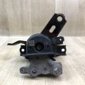12305-37160 | Подушка двигуна LEXUS CT200 11-17 - Прев'ю 2
