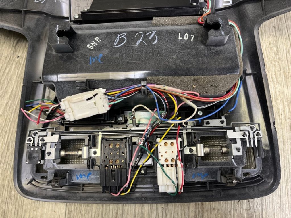 87505AL07AME | Плафон салону SUBARU OUTBACK BS 14-21 - Фото 3