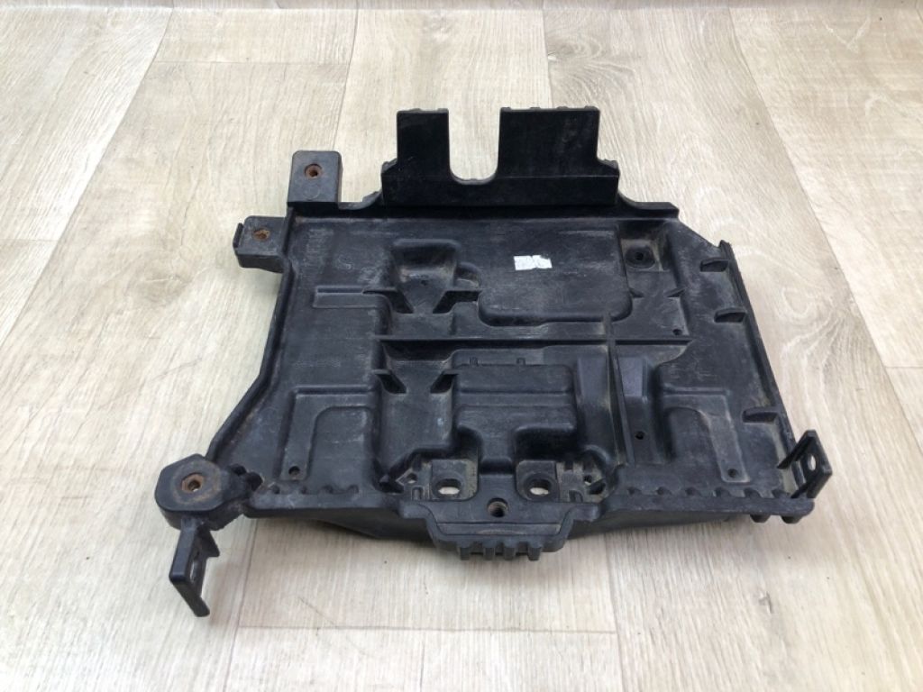 37150-B2000 | Полиця акумулятора KIA SOUL PS 13-19