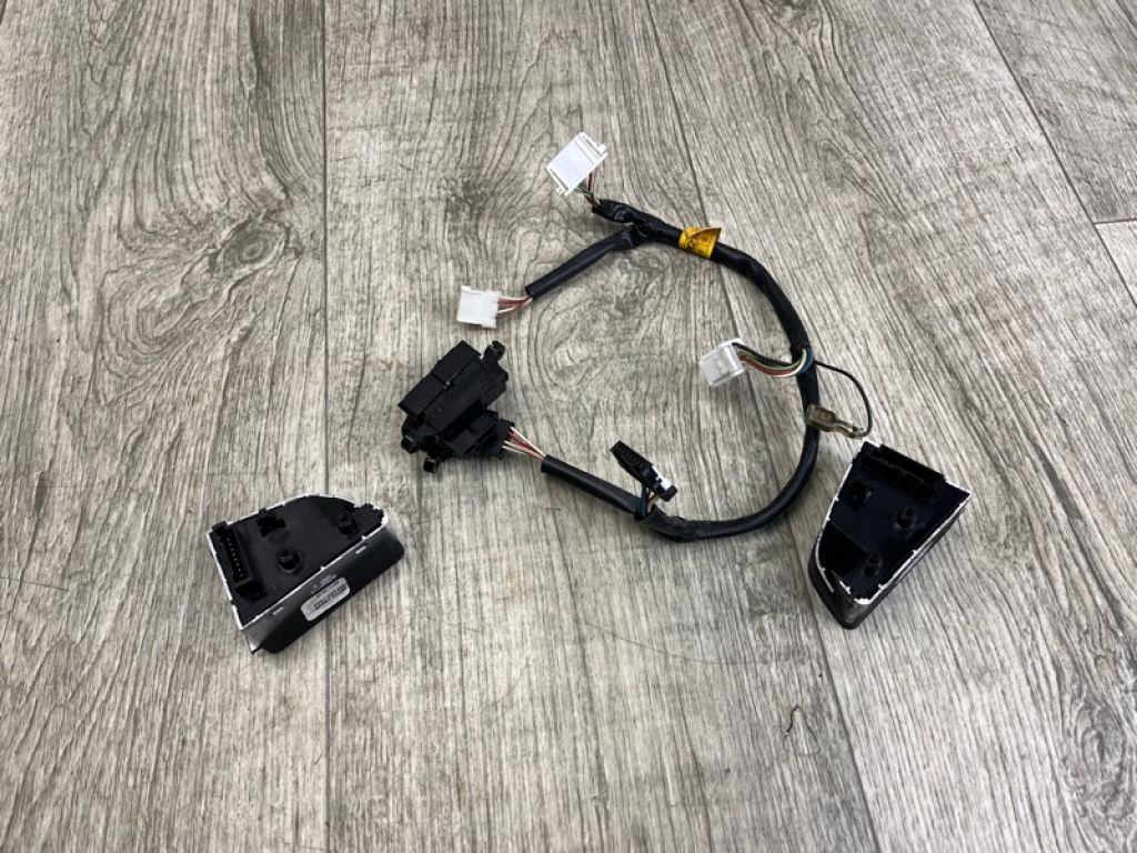 96700-1R050-RDR | Кнопки руля HYUNDAI ACCENT RB 10- - Фото 3