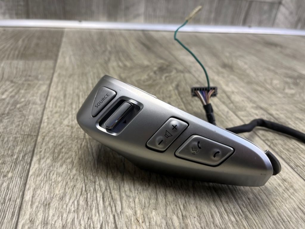 255503VA4A | Кнопки на руль NISSAN VERSA B17 11-19 - Фото 3