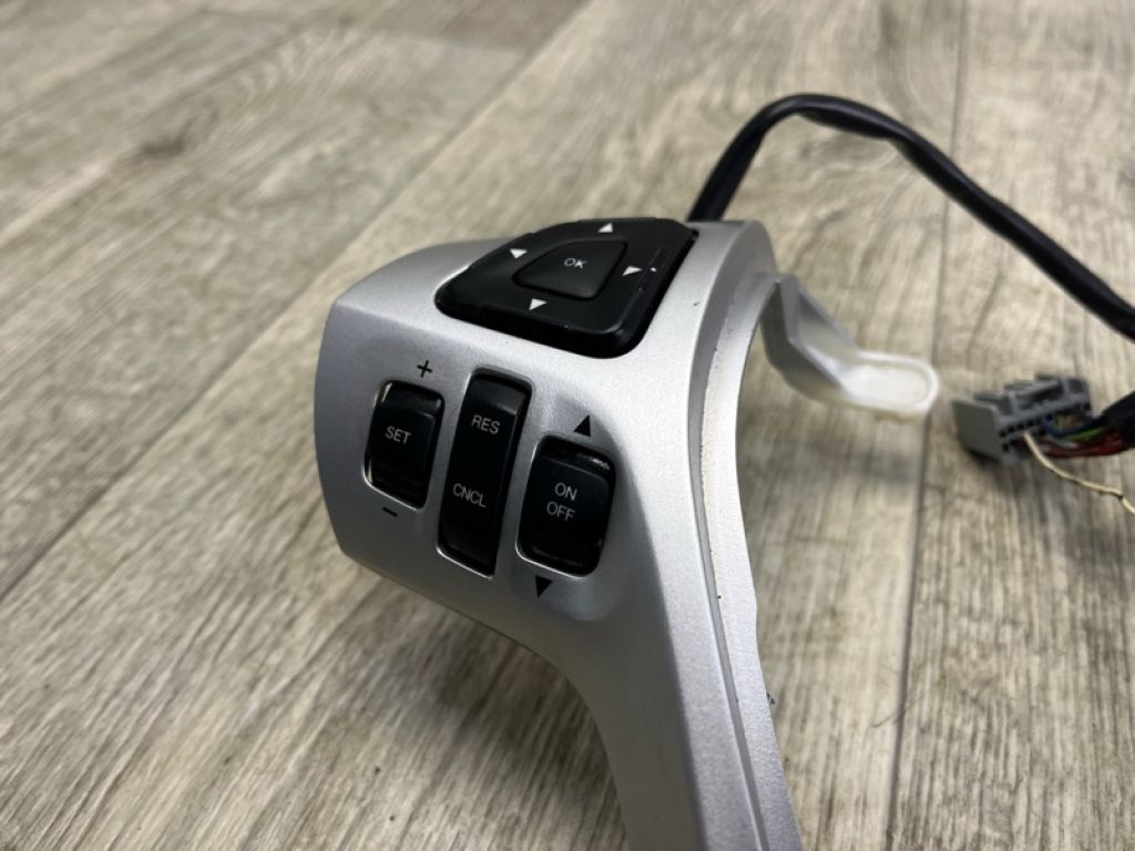 BT4Z-9C888-AB | Кнопки на руль FORD EXPLORER 10-20 - Фото 2