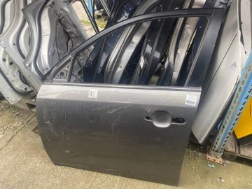 Двері передн. лів. KIA SORENTO XM 09-14