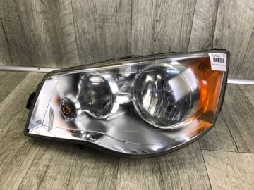 Фара лев. CHRYSLER TOWN &amp, COUNTRY (RT)