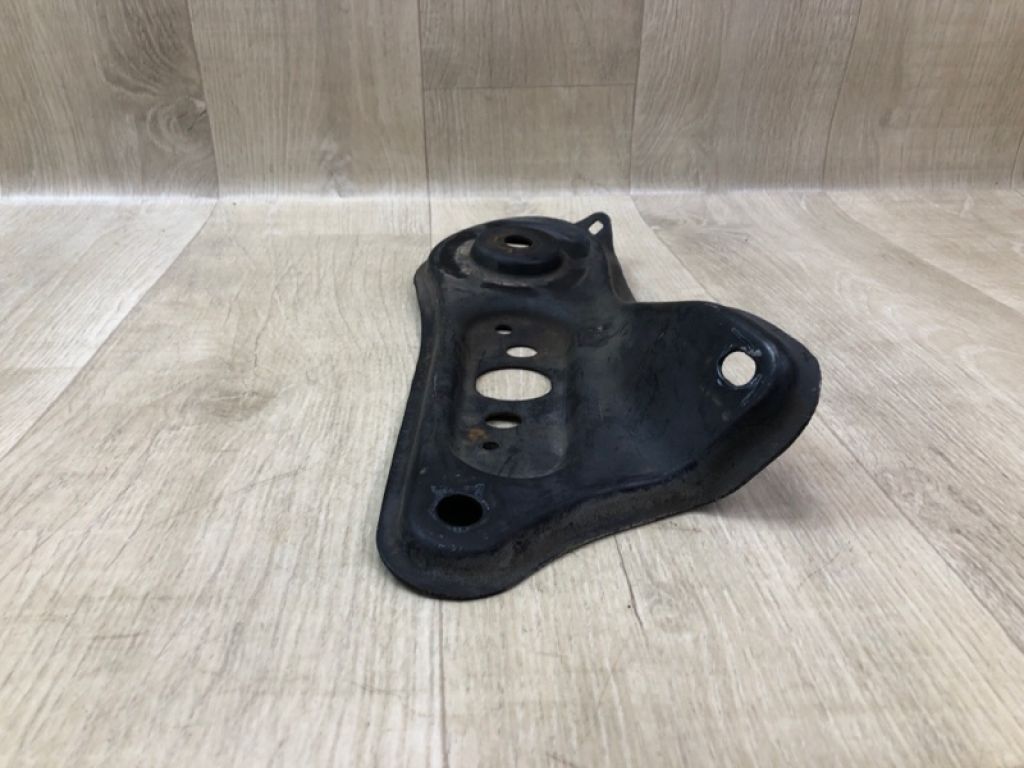 51036-33011 | Кріплення балки підвіски передн. лів. TOYOTA CAMRY 30 02-06 - Фото 4