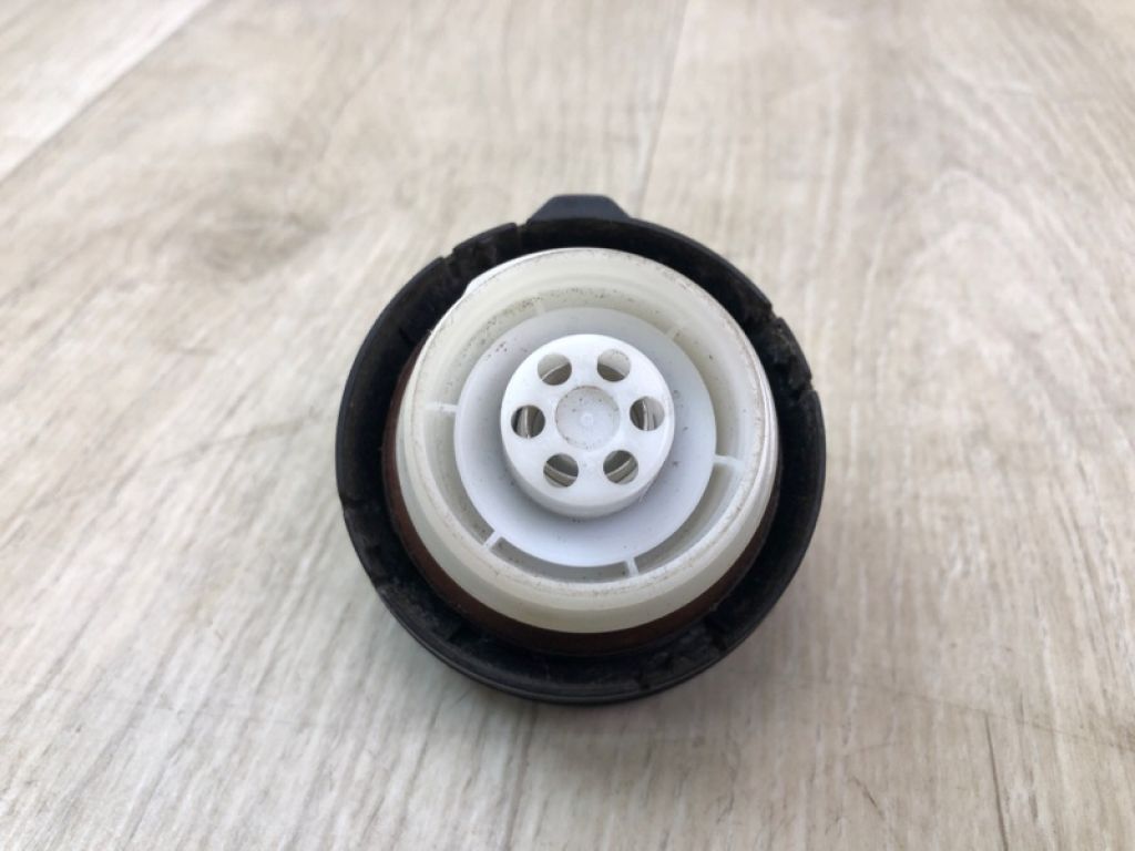 17670-T3W-A01 | Кришка паливного бака HONDA ACCORD CR 13-18 - Фото 4