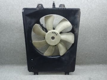 Дифузор вентилятора основного радіатора прав. ACURA MDX (YD2) 06-13