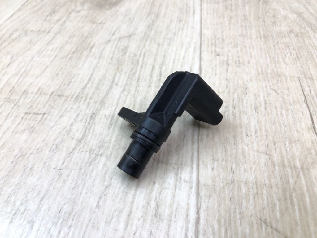 13 62 7 588 095 | Датчик положення распредвала MINI COUNTRYMAN R60 10-16