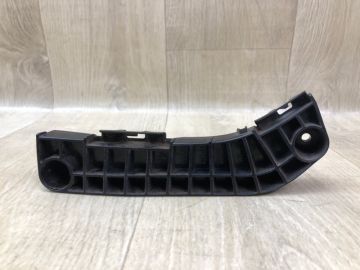 Кронштейн переднього бампера (на крилі) прав. TOYOTA CAMRY 40 06-11