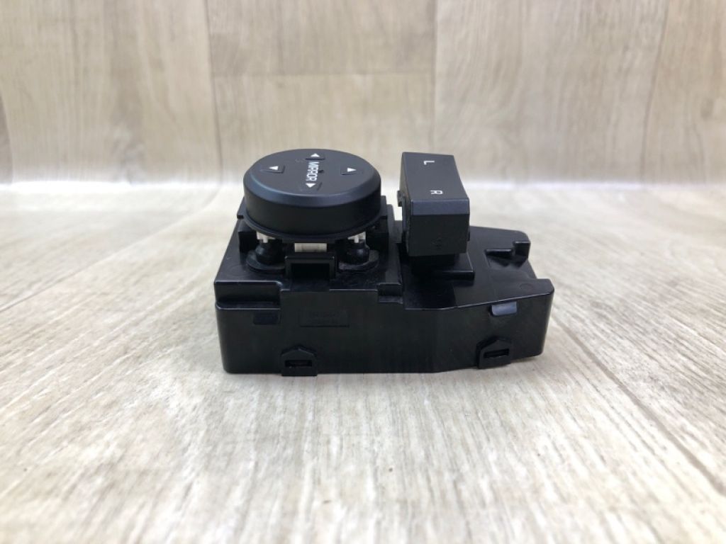 93573F20104X | Блок керування дзеркалами HYUNDAI ELANTRA AD 16- - Фото 3