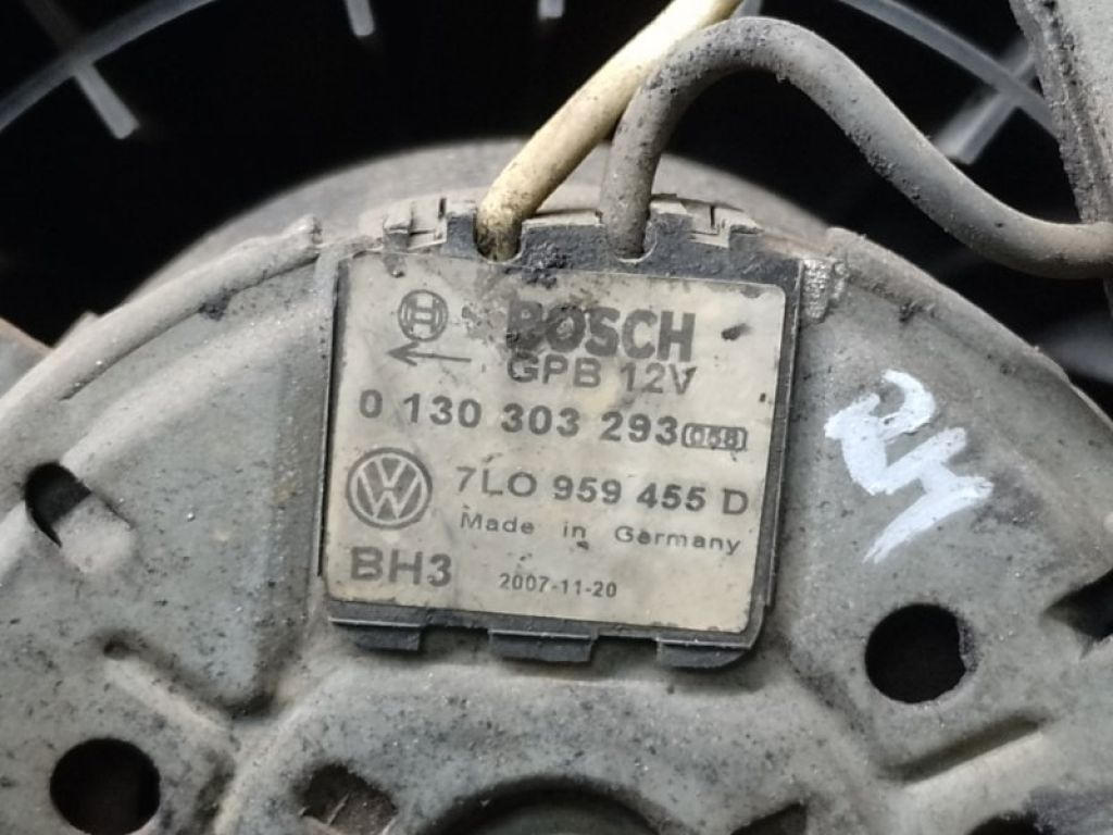 7L0959455D | Диффузор вентилятора основного радиатора прав. AUDI Q7 05-15 - Фото 5