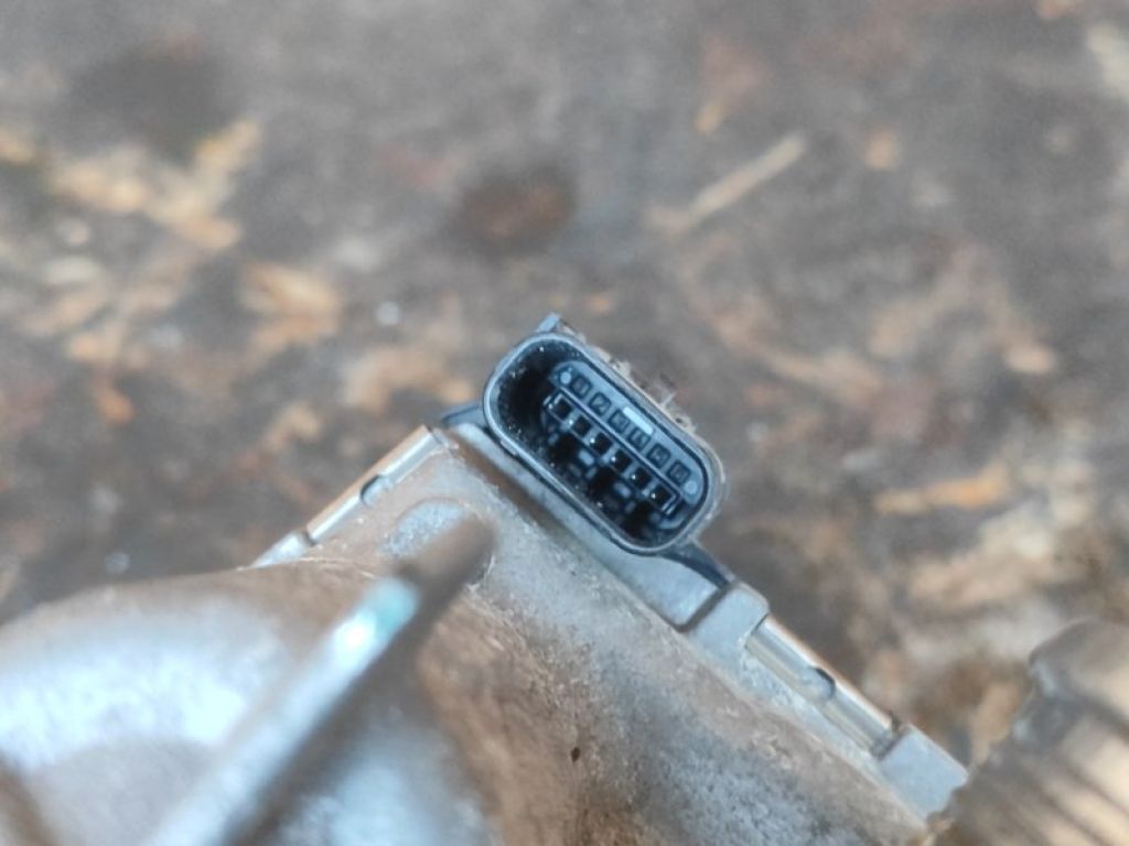 DS7E-9F991-BB | Дроссельная заслонка FORD FOCUS 10-18 - Фото 4