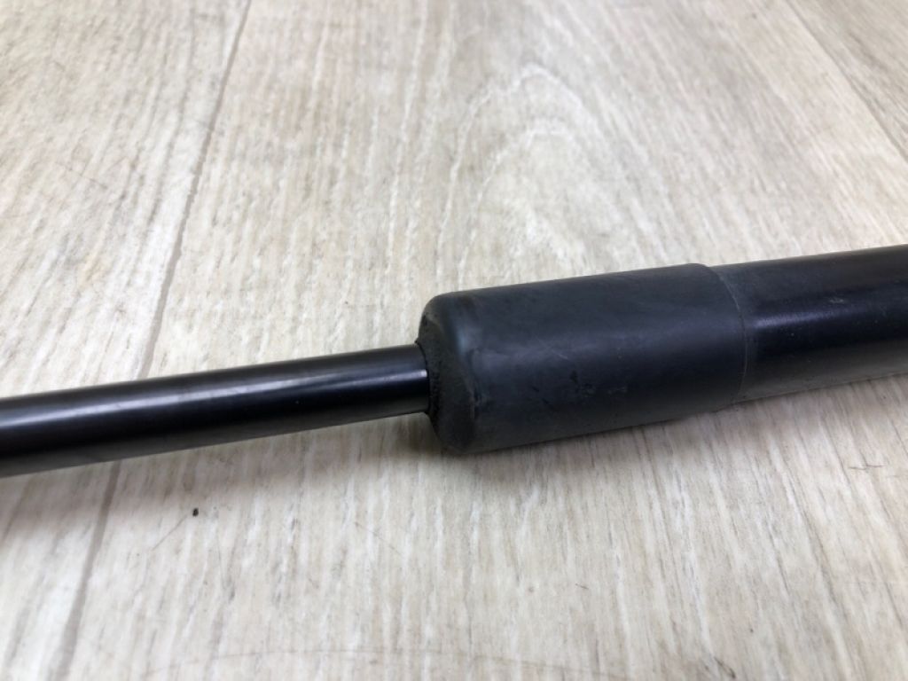 68103072AB | Амортизатор кришки багажника JEEP CHEROKEE 14- - Фото 3