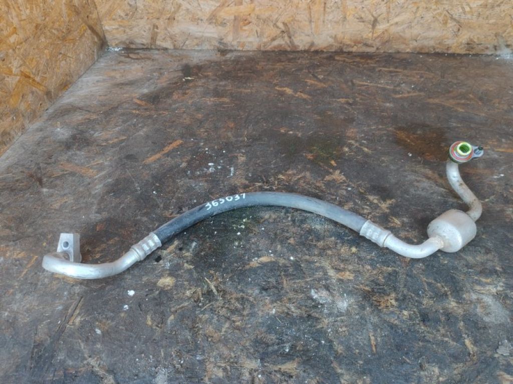 BV61-19N602-EB | Трубка кондиціонеру FORD FOCUS 10-18