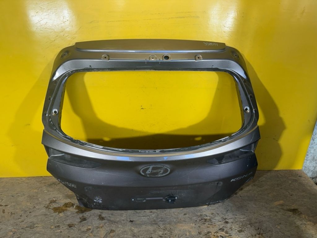 73700 J9030 | Крышка багажника HYUNDAI KONA OS 17-23