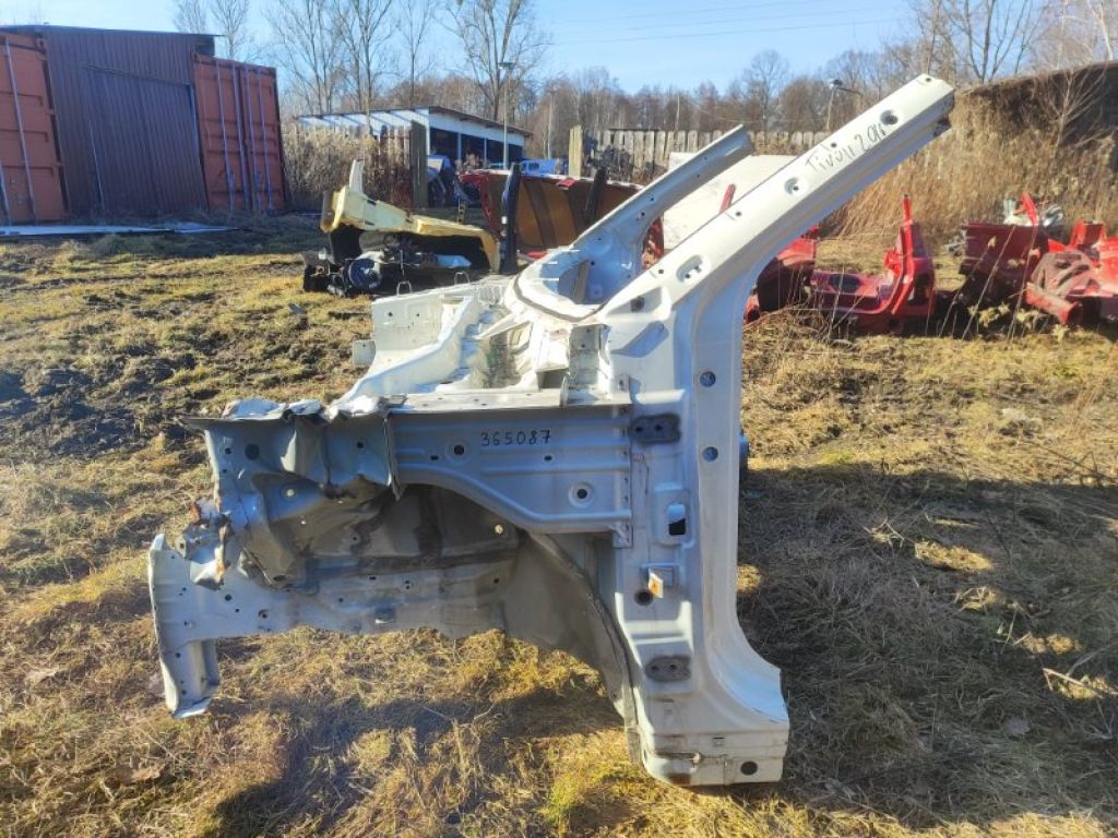 Чверть кузова передня лів. SSANGYONG TIVOLI 15-19