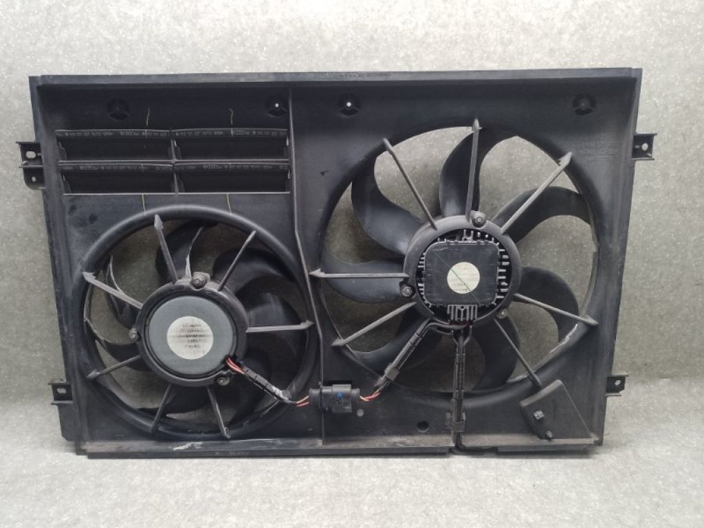 1K0121205AD | Диффузор вентилятора основного радиатора VOLKSWAGEN PASSAT B7 11-15