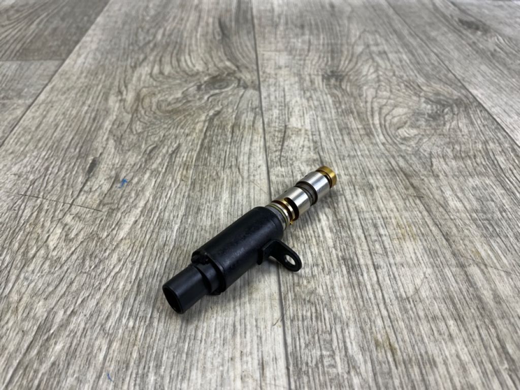 243552E000 | Клапан изменения фаз ГРМ HYUNDAI ELANTRA MD 10-15