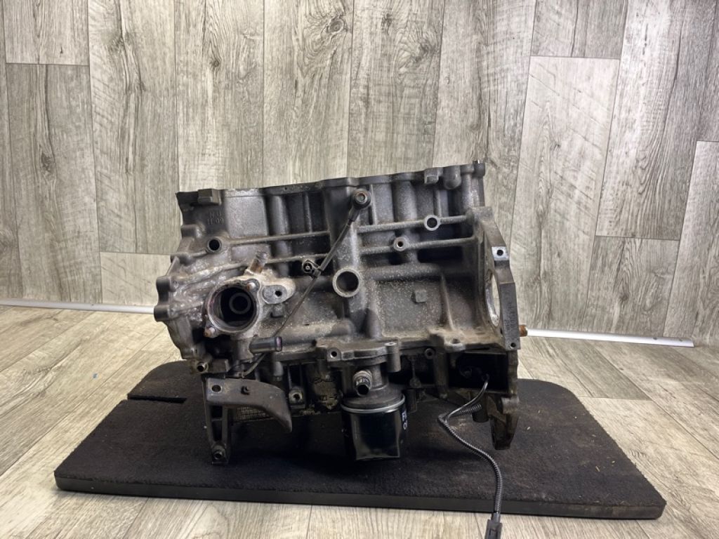 2D0322EU00A | Блок двигателя HYUNDAI ELANTRA MD 10-15