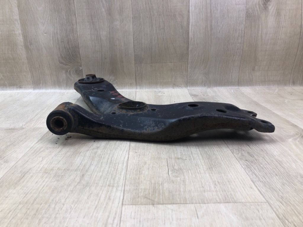 48069-47050 | Рычаг передней подвески нижний лев. TOYOTA PRIUS - 30 09-17 - Фото 3