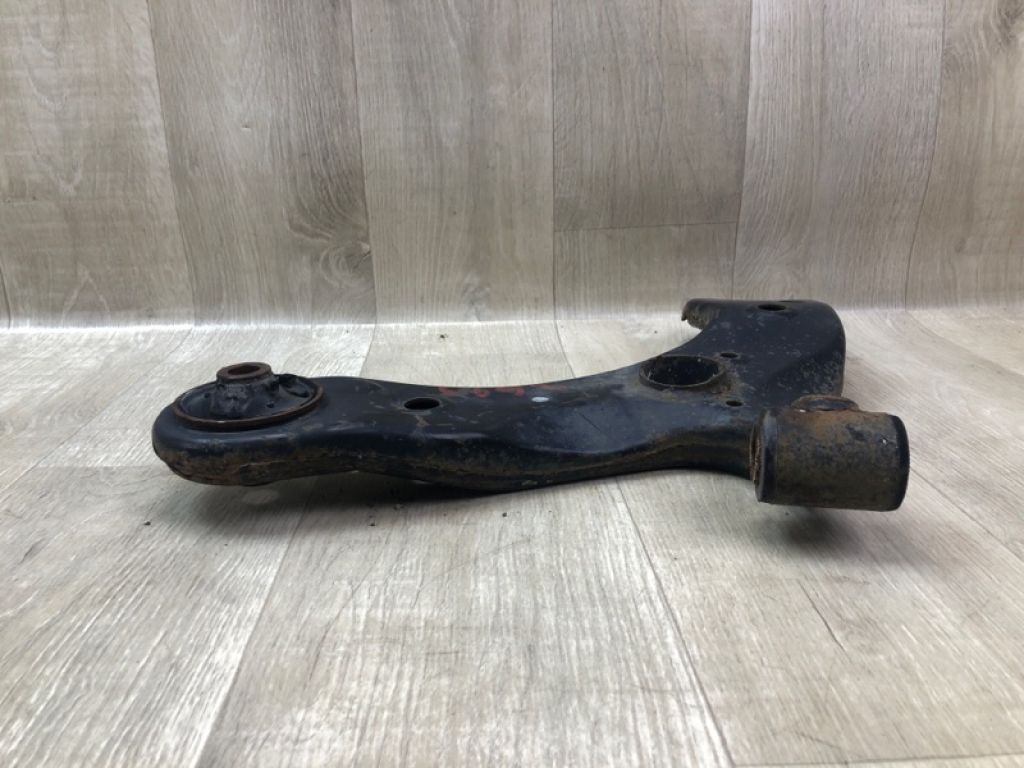 48069-47050 | Рычаг передней подвески нижний лев. TOYOTA PRIUS - 30 09-17 - Фото 4