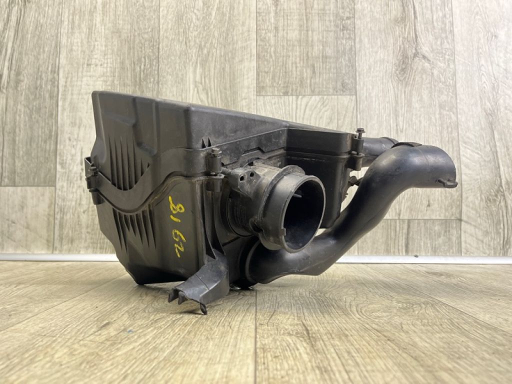 BV6Z-9600-C | Корпус повітряного фільтра FORD FOCUS 10-18 - Фото 2