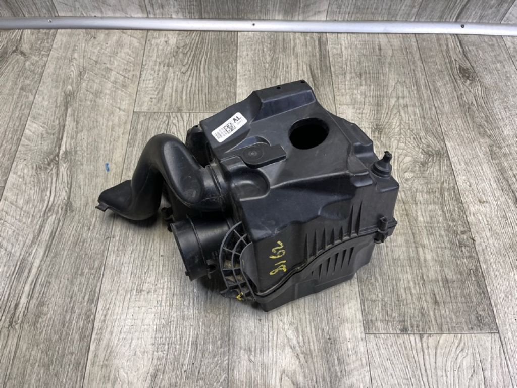 BV6Z-9600-C | Корпус повітряного фільтра FORD FOCUS 10-18 - Фото 4