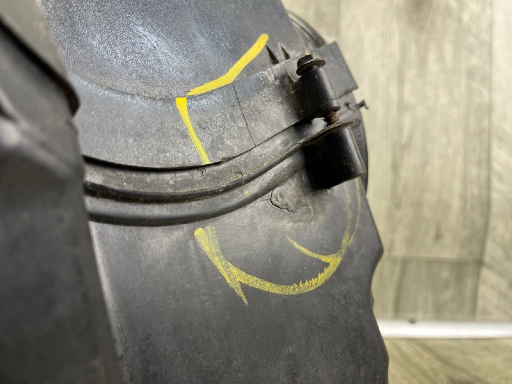 BV6Z-9600-C | Корпус повітряного фільтра FORD FOCUS 10-18 - Фото 6