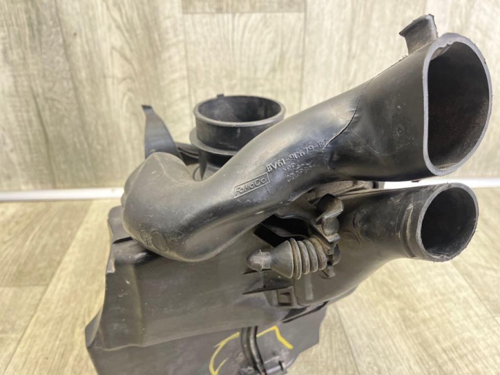 BV6Z-9600-C | Корпус повітряного фільтра FORD FOCUS 10-18 - Фото 8