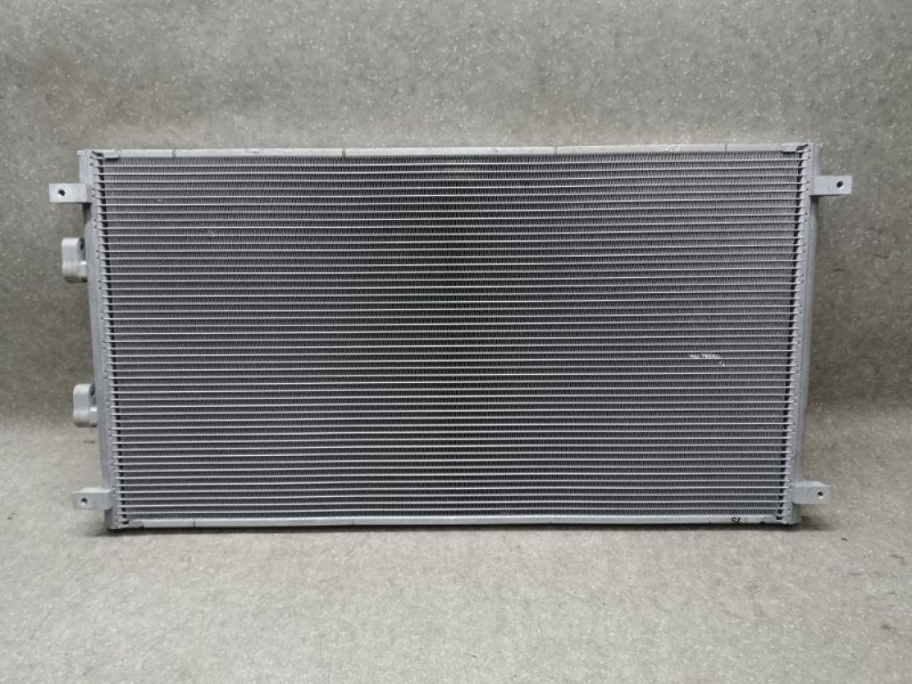 921103NK0B | Радіатор кондиціонера NISSAN LEAF 10-17