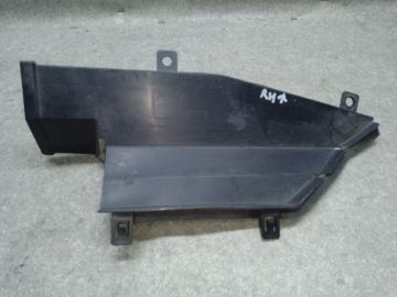 Дефлектор радіатора прав. NISSAN LEAF 10-17